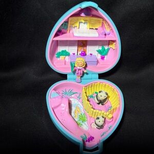 Heart-Shaped Mini Playset Toy - Pink and Blue